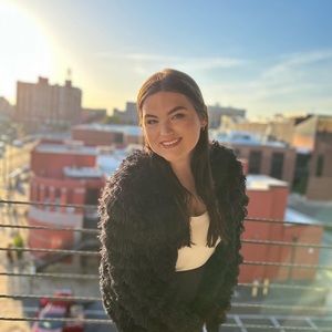 Meet your Posher, Isabella